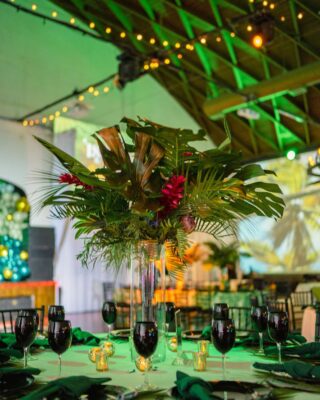 Sophistication, Experiences, and Great Memories all under one roof! 🌴Pt.1
•
•
📸 @inniscaseyphotography 
#eventspace #losangeles #immersiveevent #avvenue #mitzvah #wedding #social #privateevents #corporateevents #immersiveexperience #midcity #projectionmapping #corporate #venue #venuedecor #eventvenue
