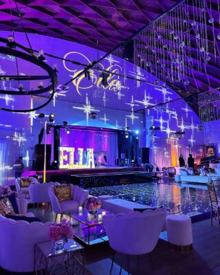 Candela… Where events meet magic…🧚🏼‍♀️ Pt. 2
@ninabrackerevents 

Lighting & Entertainment:
@theoneupgroup 

Floral & decor:
@creativefloraldirector_bw 

#eventspace #losangeles #immersiveevent #avvenue #mitzvah #wedding #social #privateevents #corporateevents #immersiveexperience #midcity #projectionmapping #corporate #venue #venuedecor #eventvenue
